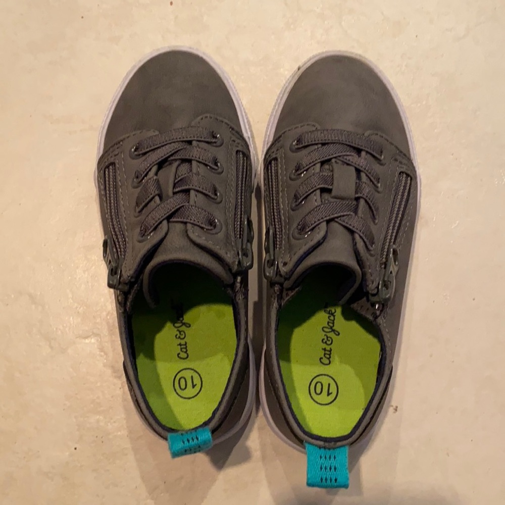 Cat & Jack Leather Zip Up Shoes, Toddler 10